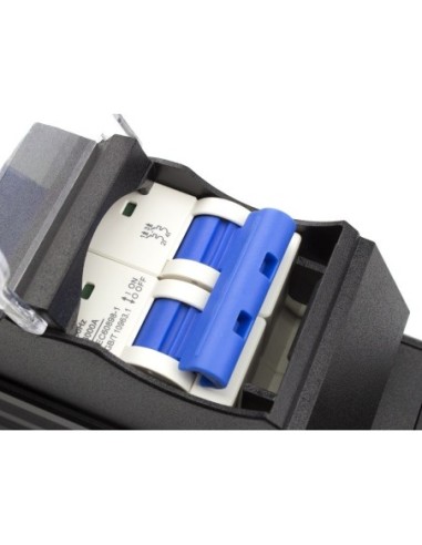 Regleta (PDU) con magnetotérmico y 6 X schuko Lapara